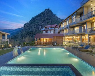 Echor Himalayan Heights Luxe Manali - מאנאלי - בריכה