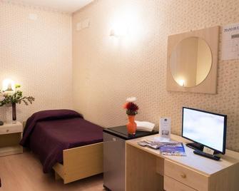 Hotel Italia Abbadia - Abbadia San Salvatore