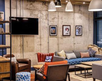 ibis Budget Sheffield Centre St Marys Gate - Шеффілд - Вітальня