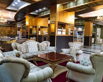 أمازون هوتل - فري ماسيدج - باكو - ردهة