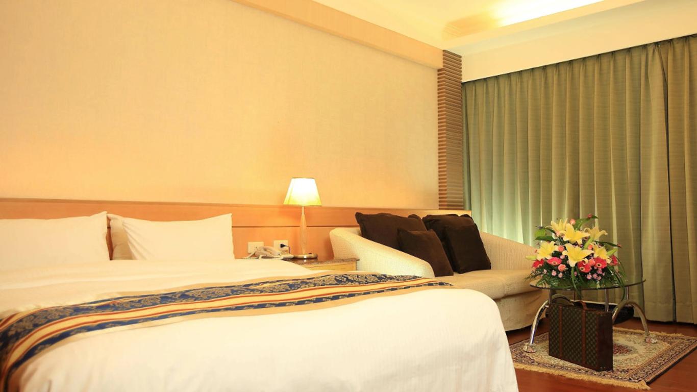 Dong Tair Spa Hotel