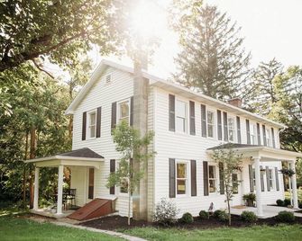 Harmony Forge Inn - Bellefonte - Building