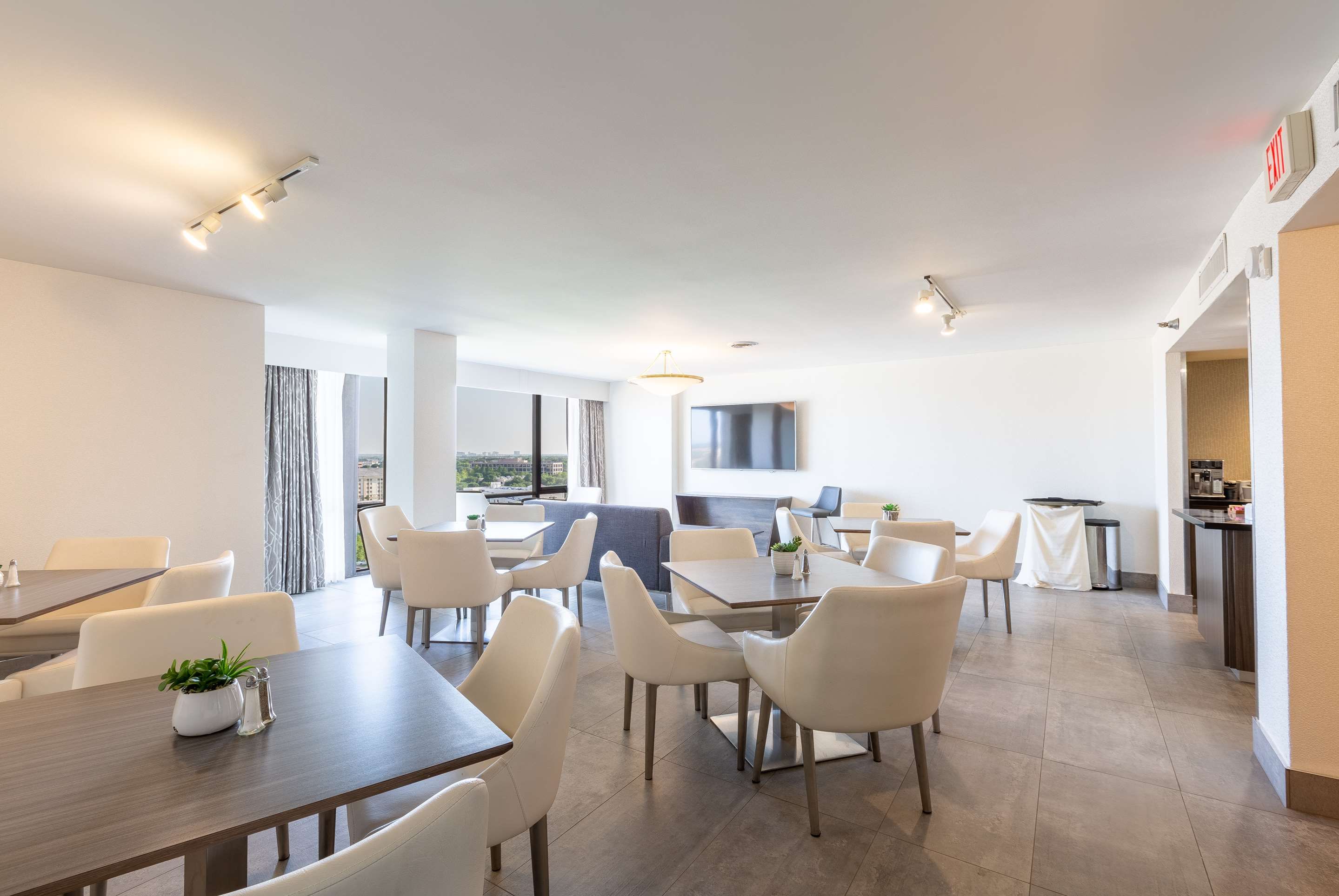 DoubleTree by Hilton Hotel Dallas - Richardson