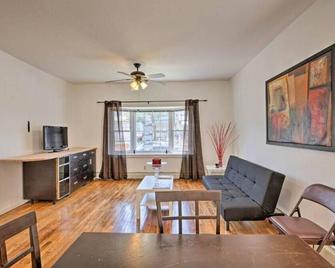 Great! Private Nyc Room In Sunnyside - Queens - Living room