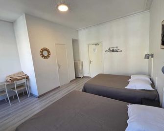 Budget Hôtel Weber - Strasbourg Centre Gare - Strasbourg