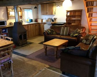 Cosy Self Catering Cottage that has everything you need with a spectacular view - Llanidloes - Sala de estar