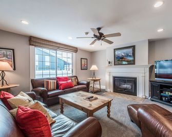 Resort Plaza Condominiums 5002-5025 - Park City - Living room