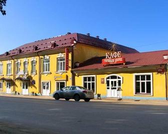 Dvina Hotel - Veliky Ustyug - Gebäude