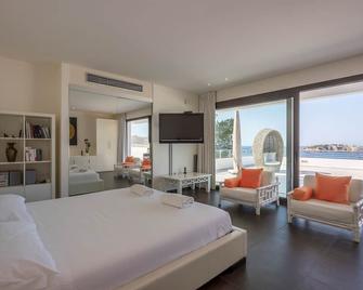 My Rental Homes - Villa Ilona with pool and sea view - Ibiza - Bedroom