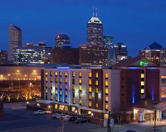 Holiday Inn Express & Suites Indianapolis Dtn-Conv Ctr Area By IHG - Indianapolis - Cảnh ngoài trời
