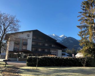 Golfhotel Berghof - Berg im Drautal - Building
