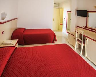 Nelson Hotel - Alba Adriatica - Bedroom