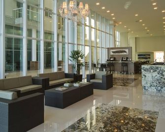 Alameda Vitória Hotel - ויטוריה - לובי
