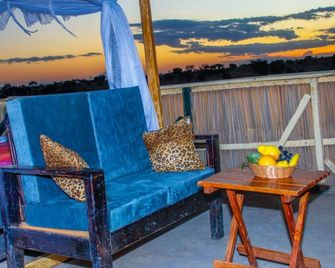 Amanya Star Beds Sleeps 3 With Ensuite - Amboseli - Balcony