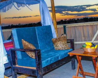 Amboseli Amanya Lodge - Amboseli - Balkon