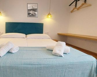 Castell De Lo - Cala en Porter - Habitación