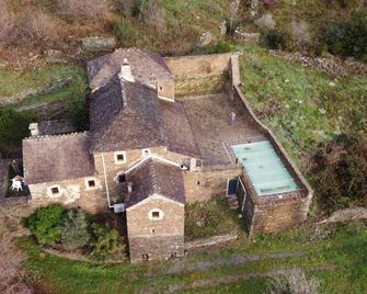 Charming house with swimming pool south Ardèche 4 bedrooms - Beaumont - Edificio