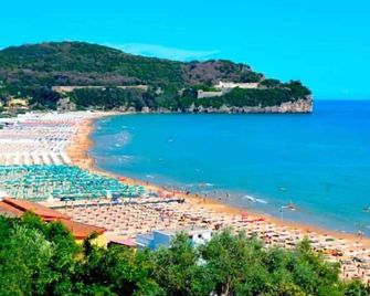 Mare all'Arco Casa Vacanze - Gaeta - Spiaggia