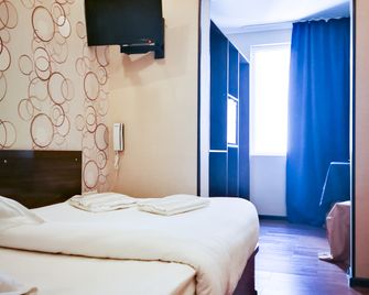 هوتل سالوت - بيشكيك - غرفة نوم