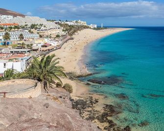 Apartment near the beach with a huge terrace, patio, wifi and parking - Costa Calma
