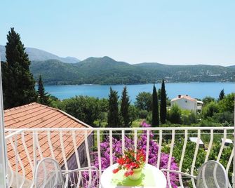 Apartments & Room Eva Slano - Slano - Balkon
