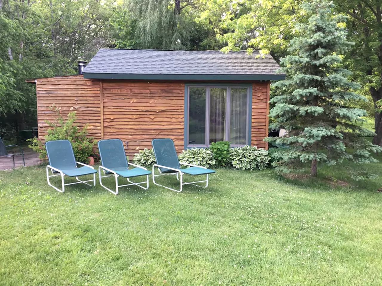 Picturesque Cabin Retreat with Private Sauna near New Richmond, Wisconsin - New Richmond - Binnenhof