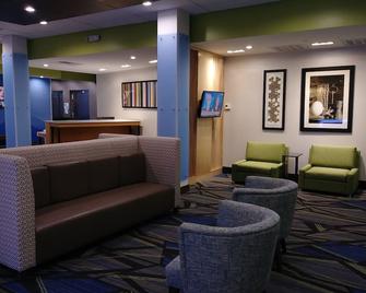 Holiday Inn Express & Suites Dallas Northeast - Arboretum - Dallas - Lobby