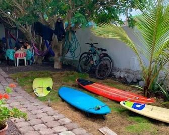 La Casa de Mike - Puerto Villamil