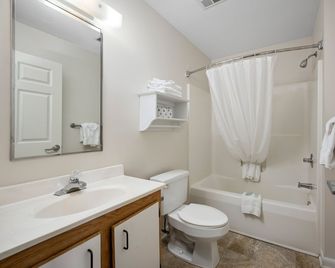 Affordable Suites Hickory/Conover - Conover - Bathroom