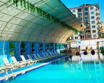 Malabadi Hotel - Diyarbakır - Piscina