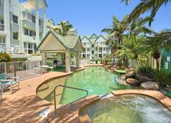 The Bay Apartments - Coolangatta - Pool