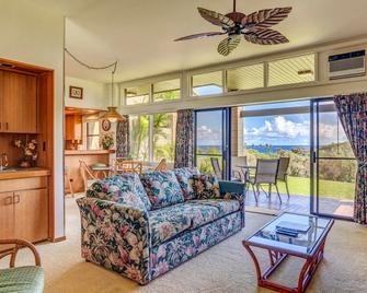 Kapalua Ridge Villas By Kbm Vacations - Kapalua - Living room