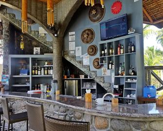 White Chocolate Hills Resort - Zamboanguita - Bar