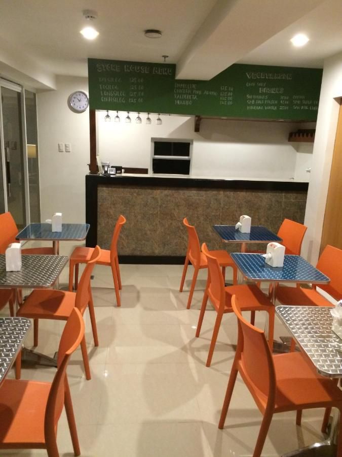 Stone House Hotel Pasay thumbnail 3