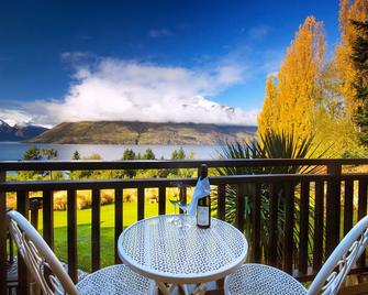 Hidden Lodge Queenstown - Queenstown - Balcón