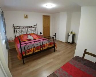 Studio - Begnins - Habitación