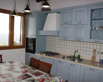 Palazzo de Donno - Santa Cesarea Terme - Kitchen