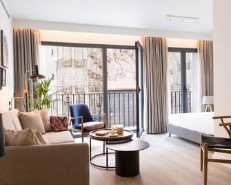 Puerta Catedral Suites - Seville - Huiskamer