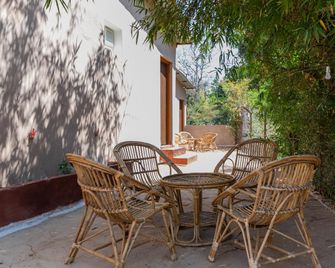 Delight Farmstay - Natures Nest - Pachmarhi - Pátio