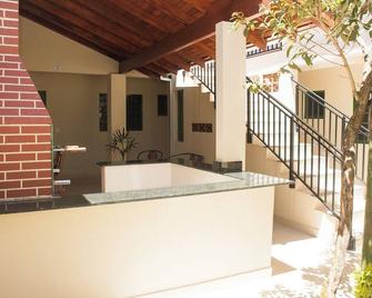 Otimo apto com lazer e Wi-Fi em Campo Grande MS - Campo Grande - Front desk