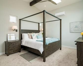 Pristine, Private Home With Ocean Views Near Del Mar & Torrey Pines - San Diego - Bedroom