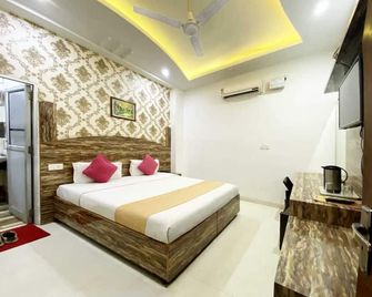 Rebirth Hotel - Čandígarh - Ložnice