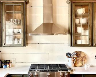 Old Mill Farmhouse - McDonough - Kitchen