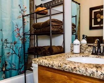 Montague Manor' W&D, Hot Tub, Queen Beds, Sleeps6 - Bluffdale - Baño