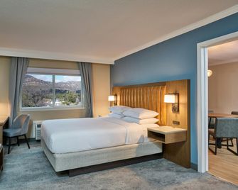DoubleTree by Hilton Chatsworth - Los Angeles - Schlafzimmer