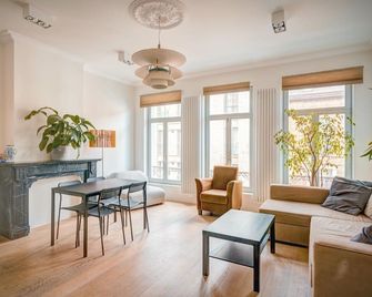 Bright Lodge 6-person Antwerp - Amberes - Sala de estar