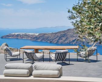 Divine Cave Experience - Imerovigli - Patio