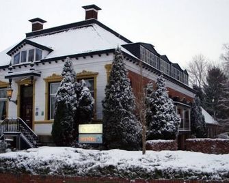 Hostel Herberg de Esborg Scheemda - Scheemda - Gebäude