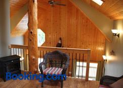 Cabins West - Ucluelet