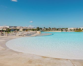 Relais Masseria Le Cesine - Cdshotels - Vernole - Pool
